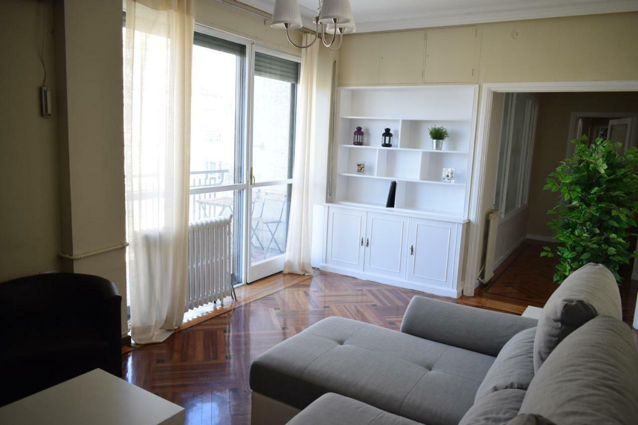 Espacios Blanco Santiago - Con Parking. Apartment Valladolid Ngoại thất bức ảnh